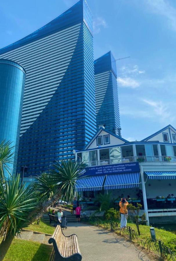 Come A Lot Aparthotel Batum Dış mekan fotoğraf